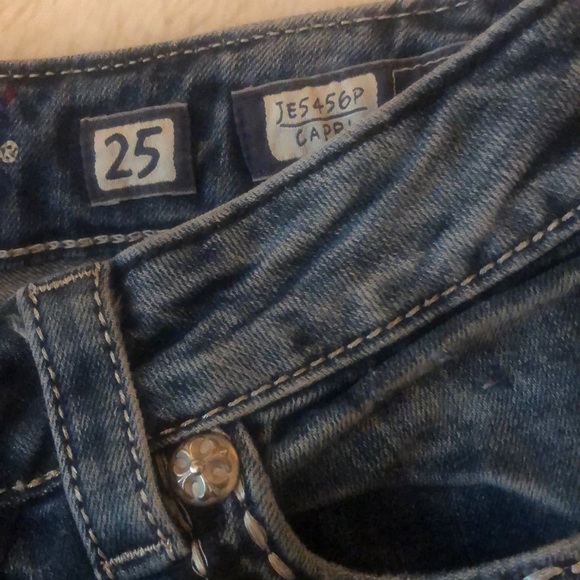 Miss me capris designed for The Buckle p1170 - Picture 5 of 9